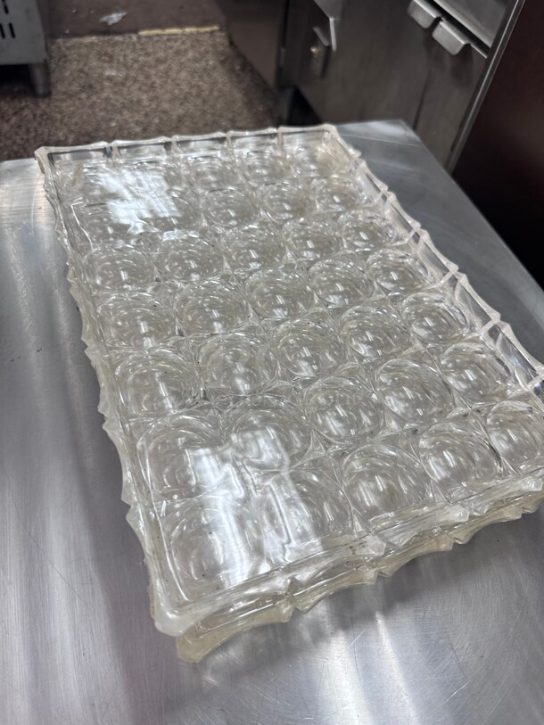 Beautiful Plastic Serving Trays NSF   - Image 3 of 7