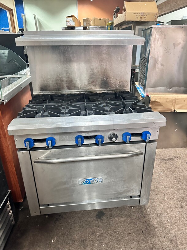 Fully Refurbished Royal Range RR-6 - Restaurant Range, gas, 36 inch, (6) burners, standard oven Working - Image 6 of 8