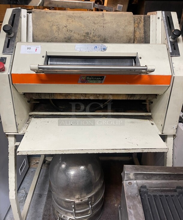 French Made  580 French Bread Baguette Moulder Dough Sheeter Roller 220 Volt Tested and Working - Image 3 of 7