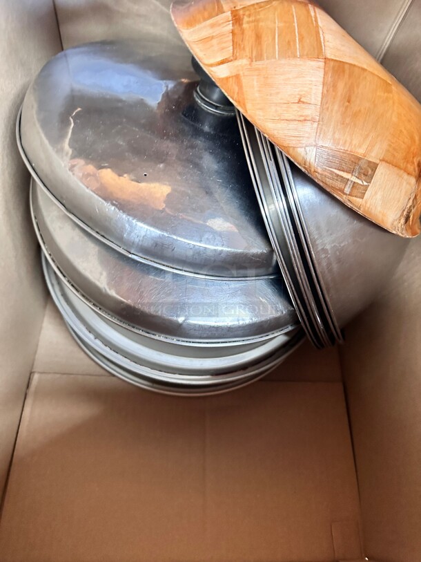 One Lot A Box Contains Stainless Bowls and Stainless Covers - Image 2 of 4