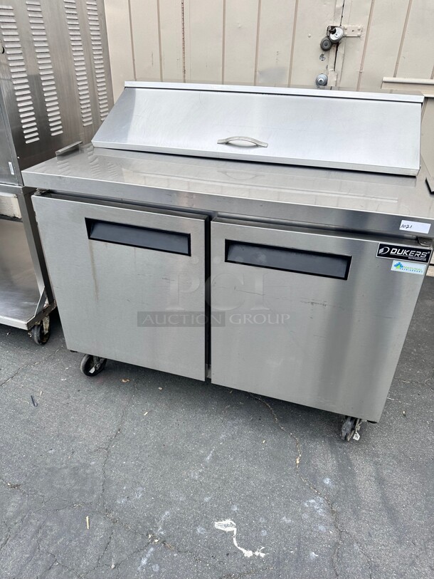 Dukers DSP48 48 inch Commercial Food Prep Table 115 Volt Working - Image 4 of 11