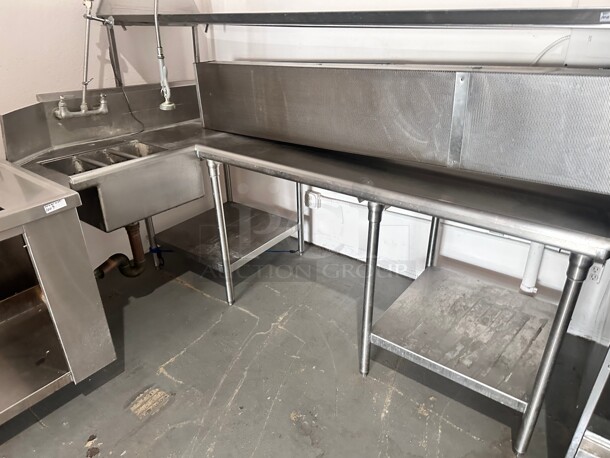 Commercial Stainless Steel Dishwasher Table with  Sink 
94x32x78 - Image 2 of 8