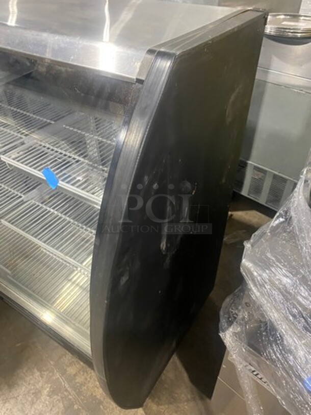 Fogel 2018 Refrigerated Deli Display Case Merchandiser!  Model Mirage 4-DC-US Serial 1809103830! 115V/60Hz/1 Phase - Image 3 of 8