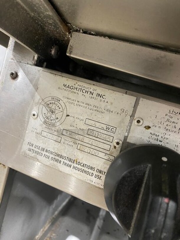 MagiKitch'n Commercial Natural Gas Powered Char Grill! With Back And Side Splashes! With Shelf Storage Space Underneath! All Stainless Steel! Model: FMRMB24 SN: 99119445 - Image 9 of 10