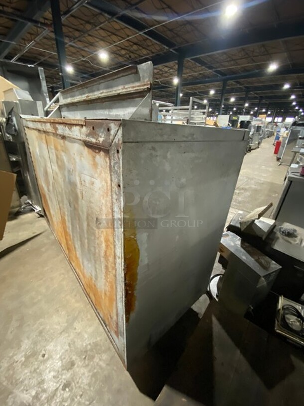 Bakers Pride Inferno Style Commercial Natural Gas Powered 8 pie Pizza/ Baking Oven! All Stainless Steel! - Image 10 of 12