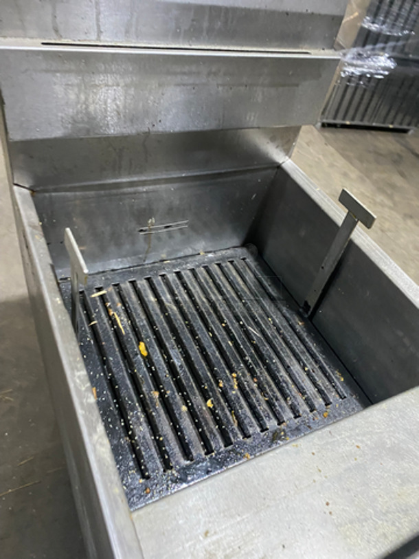 Dean Commercial Natural Gas Powered Deep Fat Fryer! With Backsplash! With Oil Filter System! All Stainless Steel! On Casters! Model: CFSMC160GN SN: 1012XQ0001 - Image 5 of 8
