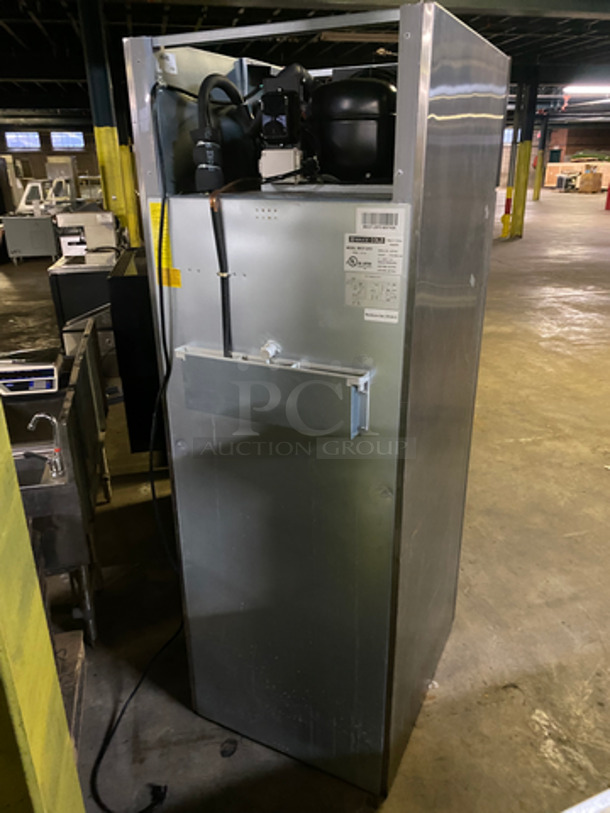 Maxx Cold Commercial Single Door Freezer! With Poly Coated Racks! All Stainless Steel! Floor Style! Model: MXCF23FD SN: 6037430 115V 60HZ 1 Phase - Image 4 of 10