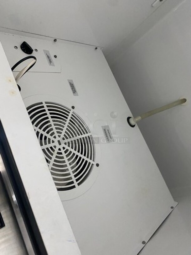 GREAT! True Commercial Single Door Reach In Refrigerator! With Poly Coated Racks! All Stainless Steel! On Casters! Model: T23 SN:5371594 115V 1PH - Image 6 of 9