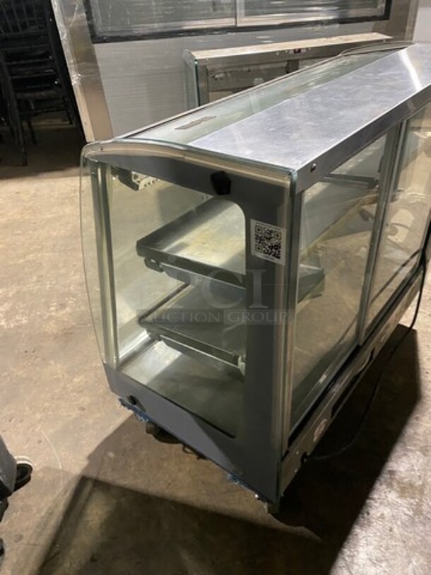 Vendo Commercial Countertop Food Warming Display Case! All Stainless Steel! Model: HFD000006 SN: 1453453 115V 60HZ 1 Phase - Image 4 of 9