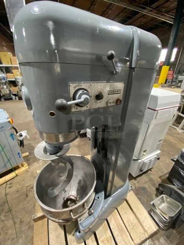 Hobart 80Quart Floor Style Heavy Duty Planetary Mixer! Model M802 Serial 11-273-301! 200V 3 Phase! With Timer! With Bowl And Hook Attachment!  - Image 3 of 12