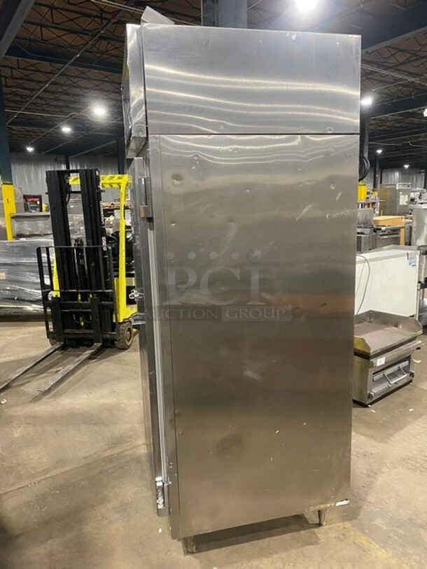 Victory Commercial Single Door Reach In Freezer! All Stainless Steel! - Image 3 of 8