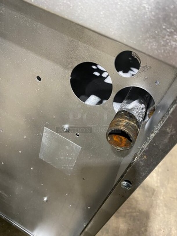 Sunfire Commercial Natural Gas Powered 6 Burner Stove! With Raised Back Splash And Salamander Shelf! With Oven Underneath! All Stainless Steel! On Casters! - Image 8 of 8