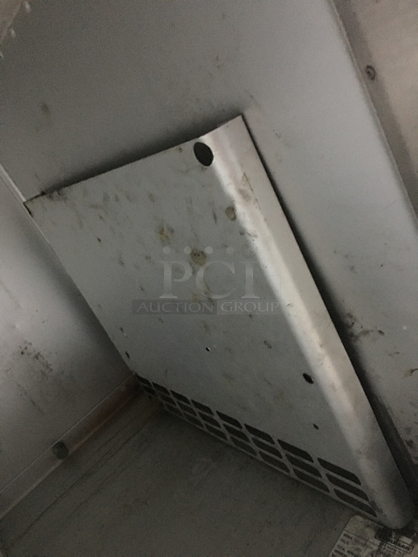  Traulsen Commercial Single Door Reach In Freezer! With Poly Coated Racks! All Stainless Steel! Model: G12011 SN: T422910C99 115V 60HZ 1 Phase - Image 6 of 8