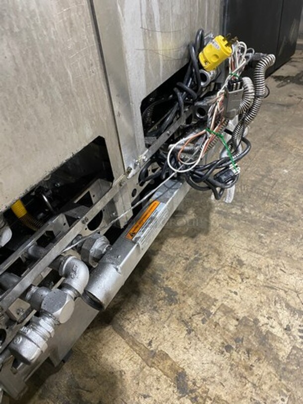 DON'T MISS OUT! AMAZING! Pitco Frialator Stainless Steel Commercial Natural Gas Powered 2 Bay Deep Fat Fryer w/2 Metal Fry Baskets! Oil filter System. On Commercial Casters! MODEL SSH55 Serial G18CE021564.  - Image 10 of 10