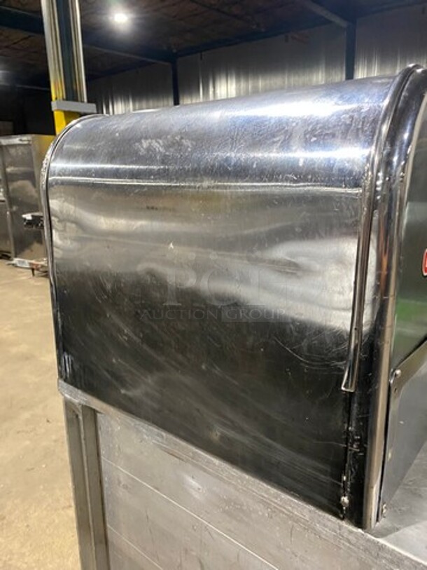 Berkel Commercial Countertop Bread Loaf Slicer! Model: MB3/8 SN: 9213110600319 115V 60HZ 1 Phase - Image 3 of 8