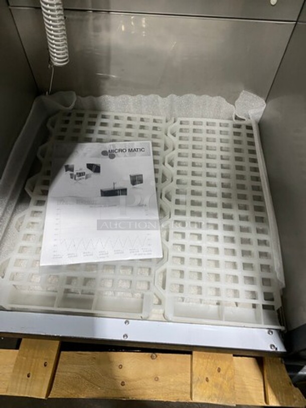 SCRATCH-N-DENT! LATE MODEL! 2019 Micro Matic Commercial Refrigerated Beer Kegerator Cooler! NO TOWER! Model: MDD23E SN: 8101681686 220V 60HZ 1 Phase - Image 7 of 11