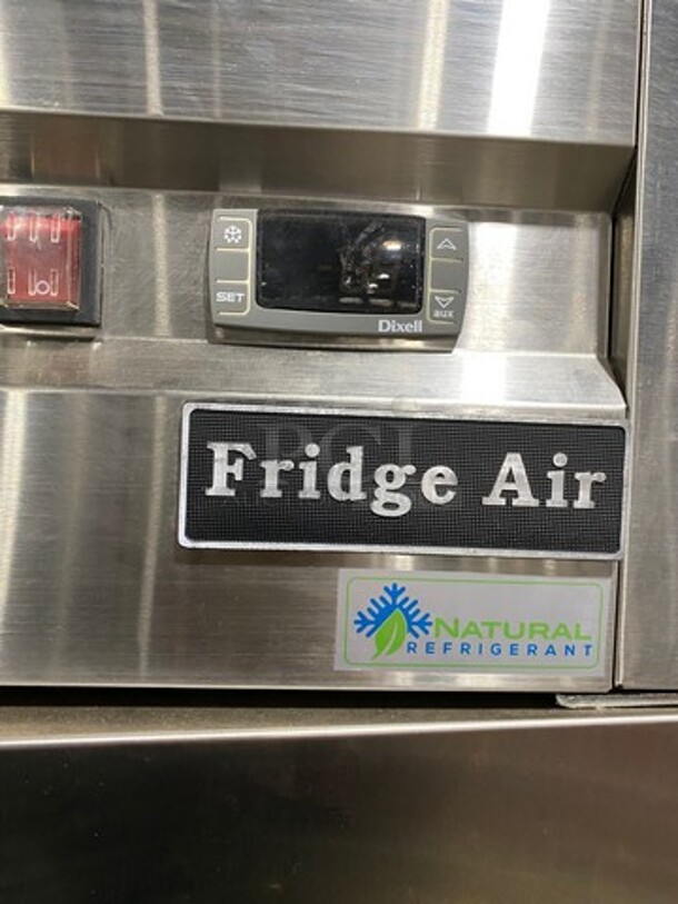 Fridge Air Commercial Single Door Reach In Refrigerator! All Stainless Steel! On Casters! Model: D28AF 115V 60HZ 1 Phase - Image 5 of 10