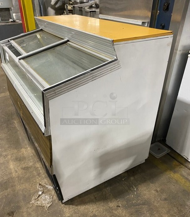 Hussmann Commercial Ice Cream Freezer Merchandiser w/ 2 Sliding Doors! - Image 3 of 7