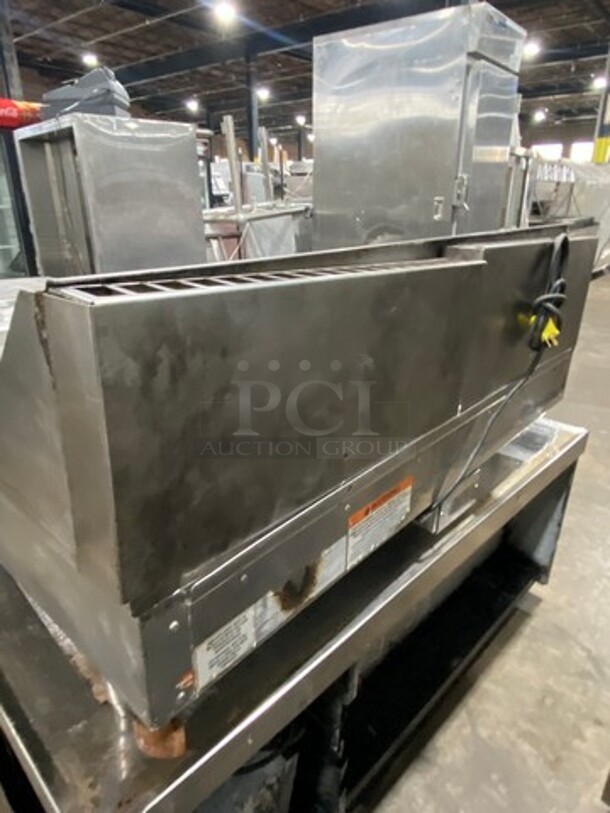 Woodstone Commercial Countertop Natural Gas Powered Flat Griddle! With Split Top! With Back & Side Splashes! All Stainless Steel! On Legs! - Image 3 of 9