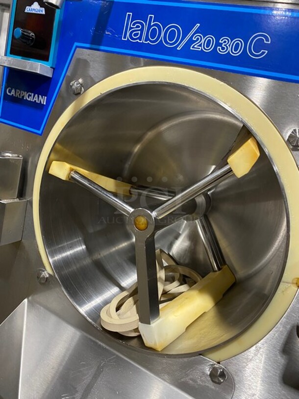 Carpigiani Commercial Floor Style Ice Cream Batch Freezer! All Stainless Steel! Model LABO2030C Serial 447289! On Casters! - Image 6 of 9