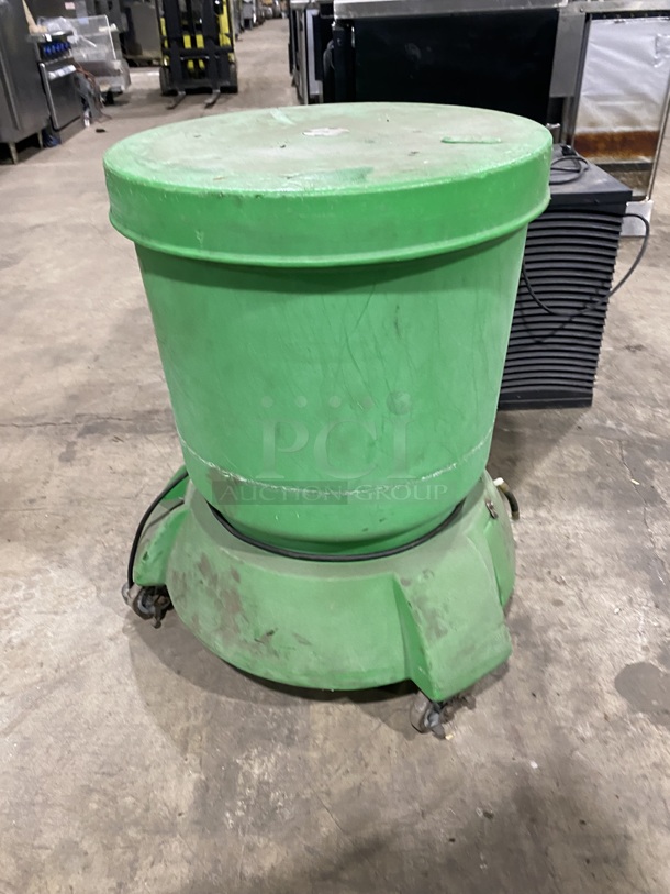 Electrolux VP3 20 Gal Salad and Vegetable Spin Dryer Machine 220V!  - Image 2 of 6