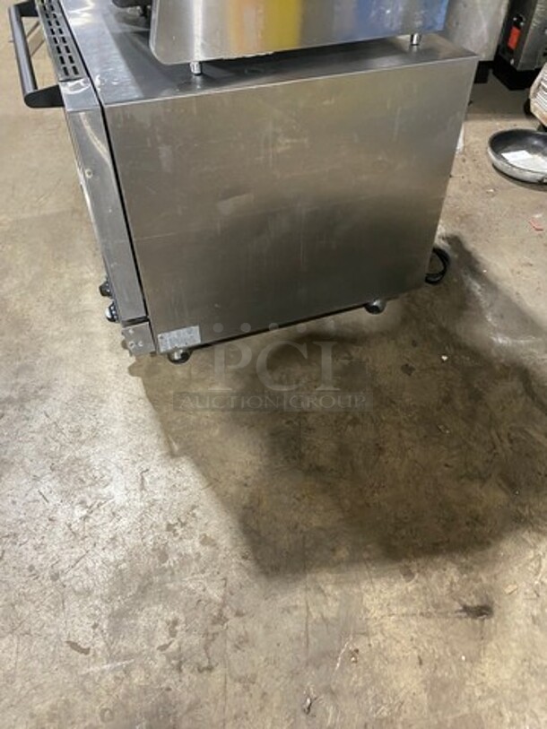 Turbofan Moffat Commercial Countertop Electric Powered Convection Oven! All Stainless Steel! Model: E27M3 SN: 740004 208V 60HZ 1 Phase - Image 3 of 8