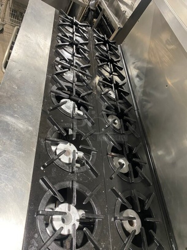 Southbend Commercial Natural Gas Powered 12 Burner Stove! With Raised Back Splash And Salamander Shelf! With 2 Full Size Oven Underneath! All Stainless Steel! On Casters! WORKING WHEN REMOVED! - Image 5 of 10