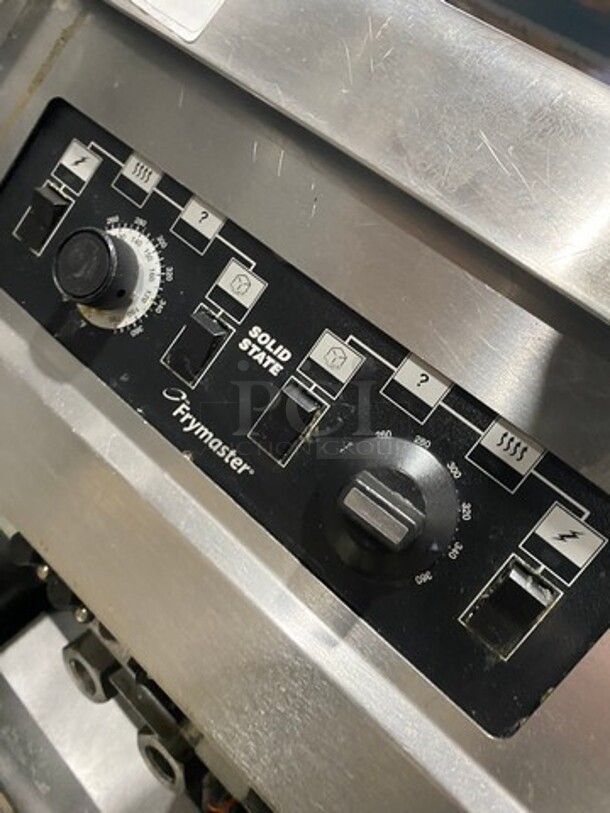 Frymaster Commercial Electric Powered Split Bay Deep Fat Fryer! With Metal Frying Baskets! All Stainless Steel! On Casters! Model: RE1142SE SN: 1508NA0057! 208V 60HZ 3 Phase! Working When Removed! - Image 9 of 11