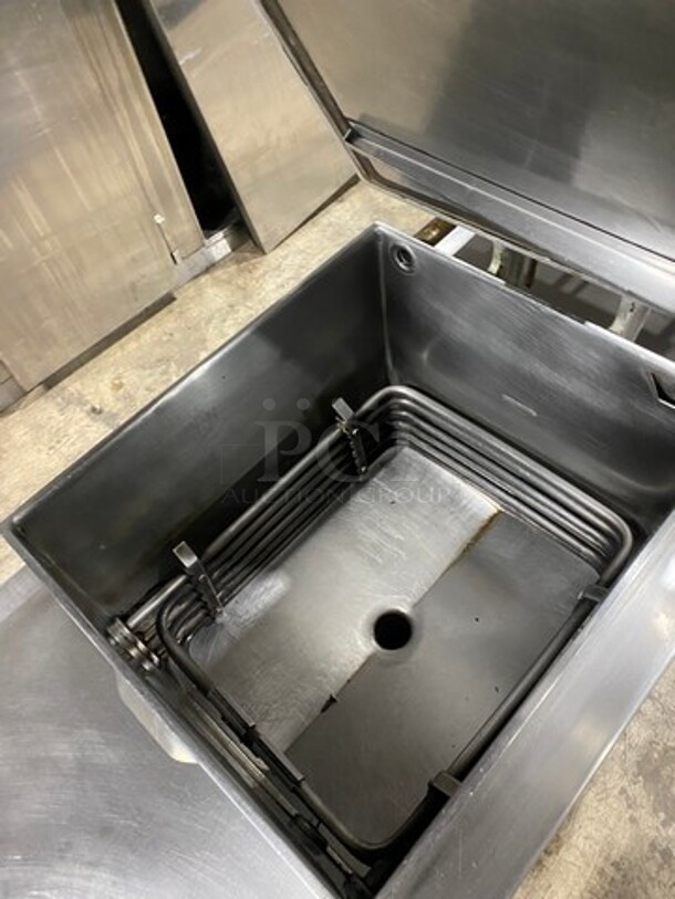 Henny Penny Commercial Electric Powered Pressure Fryer! All Stainless Steel! On Casters! Model: 500 - Image 5 of 10