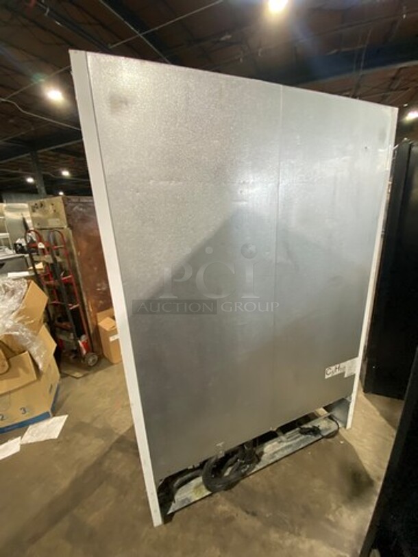MIGALI 2 Section Glass Door Merchandiser Freezer W/ Poly Coated Racks! Model C-49FM-HC Serial C-49FM-HC00317061300920007 115V/60Hz/1 Phase   - Image 4 of 9