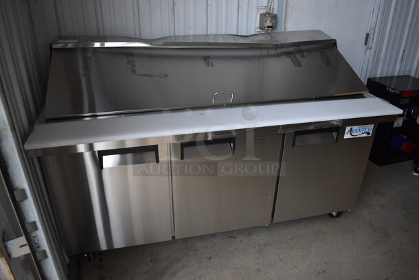 BRAND NEW SCRATCH AND DENT! Avantco Model 178APT71MHC Stainless Steel Commercial Sandwich Salad Prep Table Bain Marie Mega Top on Commercial Casters. 115 Volts, 1 Phase. 70x35x46.5. Tested and Working!
