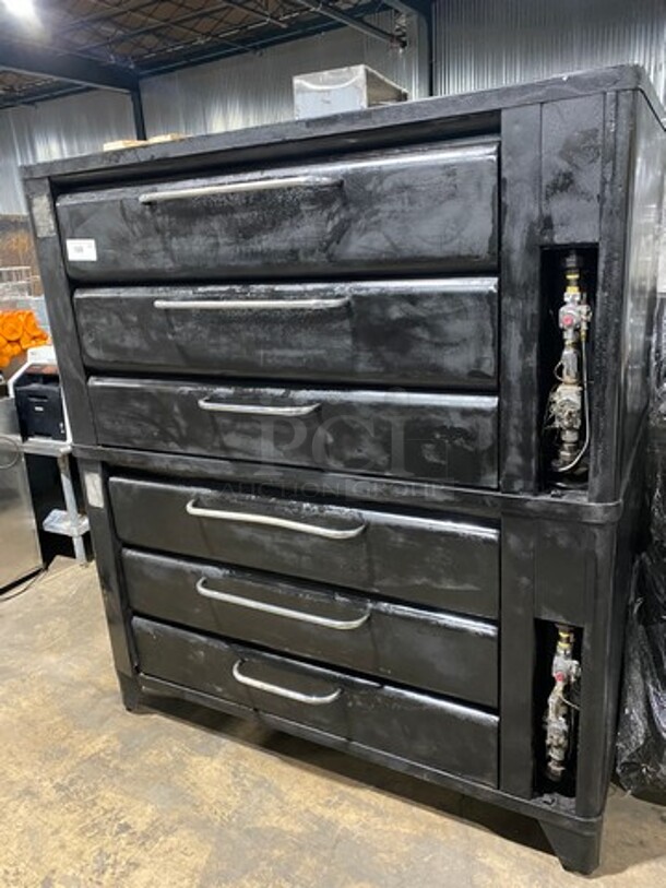 Blodgett Commercial Natural Gas Powered Double Deck Baking/ Pizza Oven! All Stainless Steel! On Legs! WORKING WHEN REMOVED! 2x Your Bid Makes One Unit! - Image 1 of 11