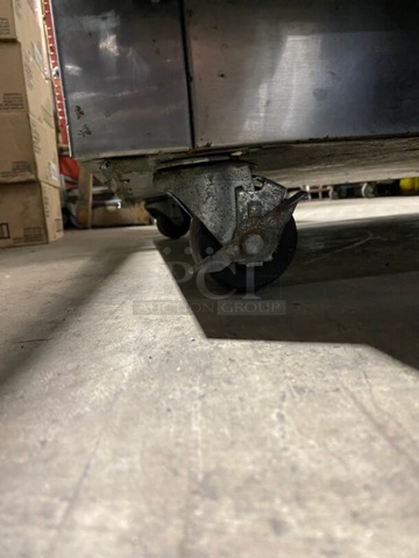 Traulsen Commercial 2 Door Reach In Cooler! With View Through Doors! With Racks! All Stainless Steel! On Casters! Model: RHT232NUTFHG SN: T46157E03 115V 60HZ 1 Phase - Image 9 of 12