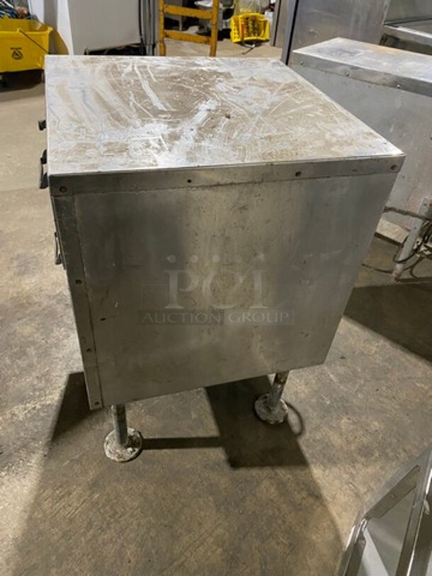 Toastmaster Commercial Electric Powered 2 Drawer Warmer! All Stainless Steel! On Legs! Model: 2DS SN: 7568 115V - Image 2 of 8