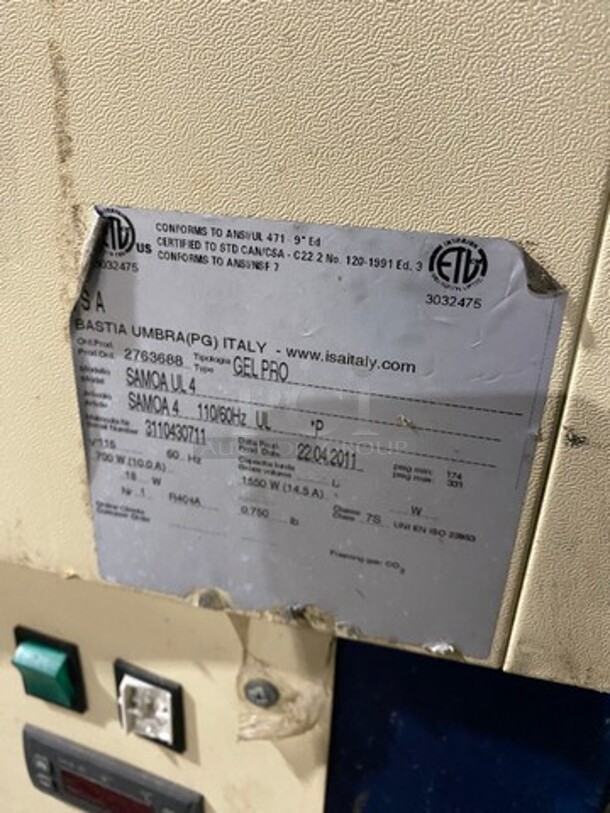 ISA Commercial Refrigerated Gelato Display Case Merchandiser! With Curved Front Glass! On Casters! Model: SAMOAUL4 SN: 3110430711 110/115V - Image 5 of 8