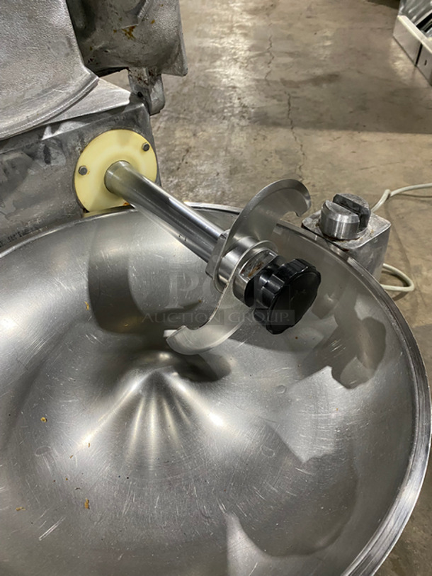 Hobart Commercial Countertop Buffalo Chopper! All Stainless Steel! Model: 84145 SN: 30182668 115V 60HZ 1 Phase - Image 5 of 9