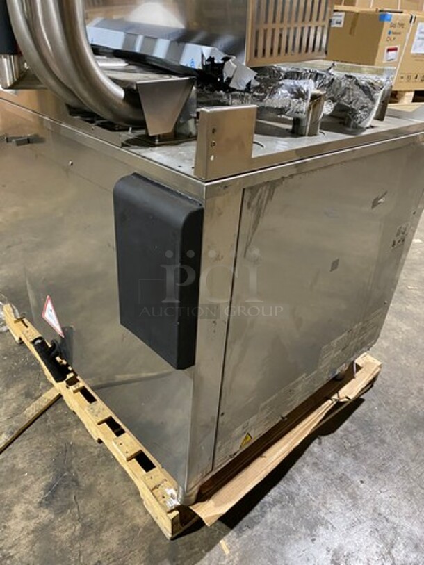 Angelo Po Commercial Combi Convection Oven! With Digital Controls! With View Through Door! All Stainless Steel! Model: FX82G3TUKX04 SN: 94097972501 - Image 4 of 11
