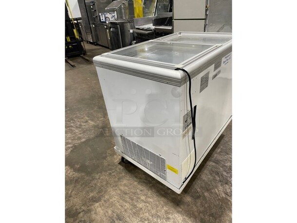 Commercial Reach Down Double Chest Freezer/Merchandiser! With 2 View Through Sliding Top Doors! - Image 3 of 7