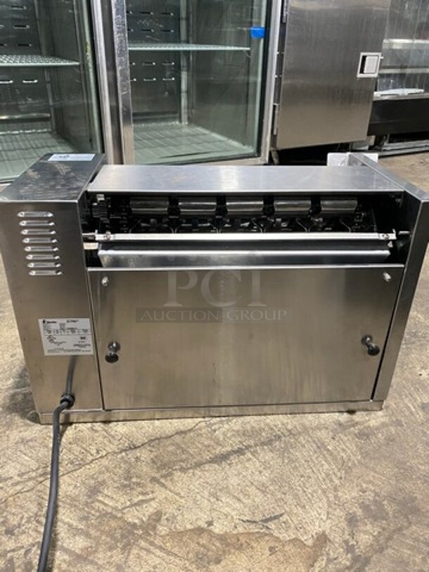 NEW! NICE! APW Wyott Commercial Countertop Vertical Conveyor Bun Grill Toaster! All Stainless Steel! Model: M83 SN: 8001118060018 120V 60HZ 1 Phase - Image 5 of 9