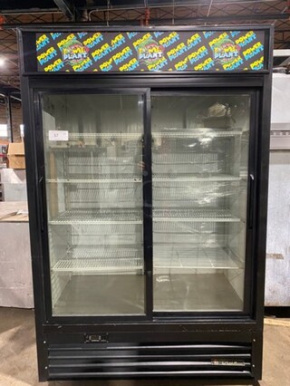 True Commercial 2 Door Reach In Cooler Merchandiser! With View Through Doors! With Poly Coated Racks! Model: GDM45EMLD SN: 7508645 115V 60HZ 1 Phase