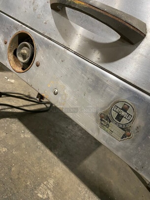 Commercial Electric Powered 2 Drawer Warmer! All Stainless Steel! On Legs! - Image 7 of 8