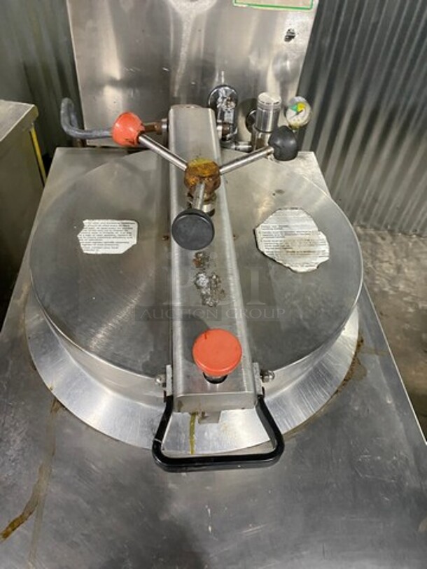 BKI Commercial Electric Powered Pressure Fryer! With Frying Basket! All Stainless Steel! On Casters! Model: FKMFC 208V 60HZ 3 Phase - Image 5 of 10