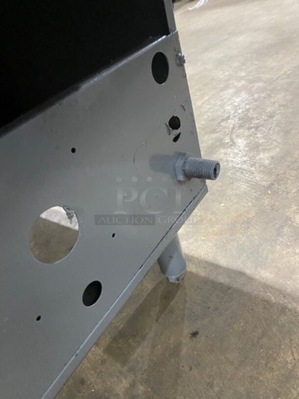 Pitco Frialator Commercial Natural Gas Powered Deep Fat Fryer! All Stainless Steel! On Legs! SN: G91MB19642 - Image 8 of 8