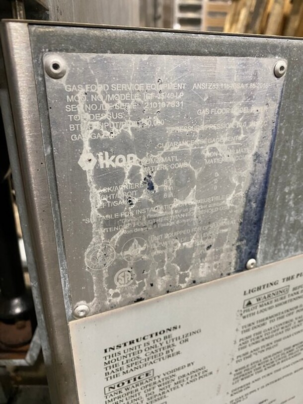 Ikon Stainless Steel Commercial Floor Style Propane Gas Powered Deep Fat Fryer! On Commercial Casters! MODEL IGF-35/40-LP SN: 210107831 - Image 7 of 8