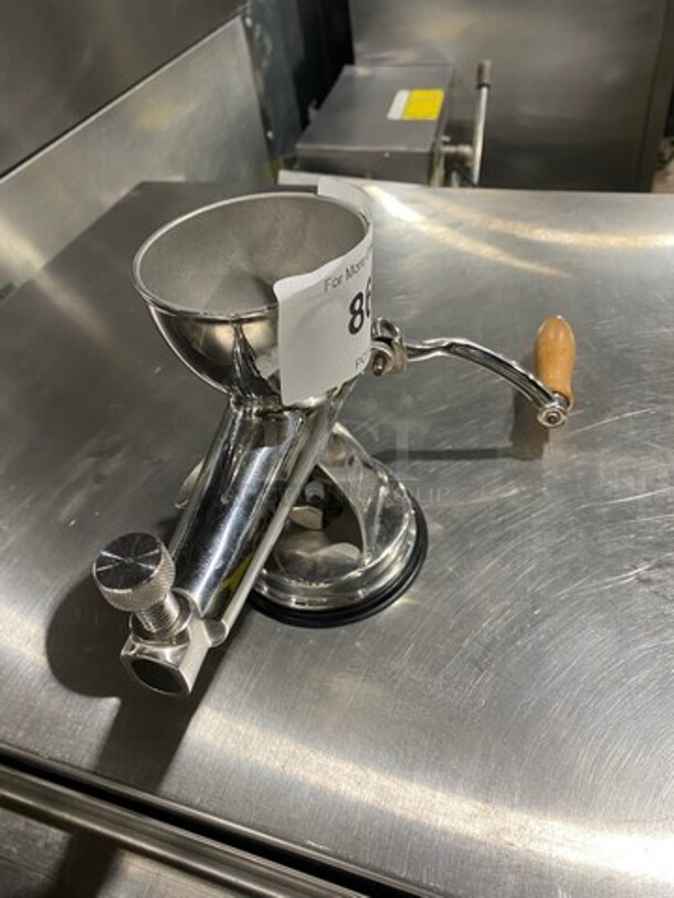 Vevor Commercial Countertop Manual Meat Grinder! - Image 2 of 6