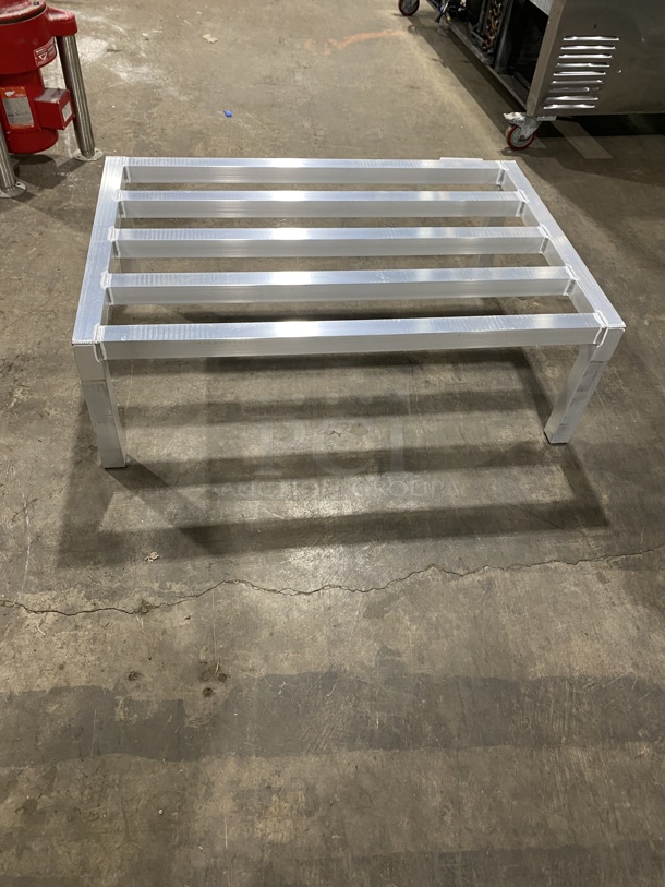 NEW! New Age Commercial Dunnage Rack! All Stainless Steel! MODEL 6TJJ0! - Image 9 of 12