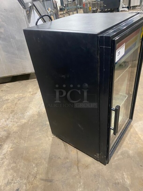 True Commercial Countertop/ Undercounter Single Door Cooler Merchandiser! With View Through Door! Poly Coated Racks! Model: GDM03 SN: 6941387 115V 60HZ 1 Phase - Image 2 of 7