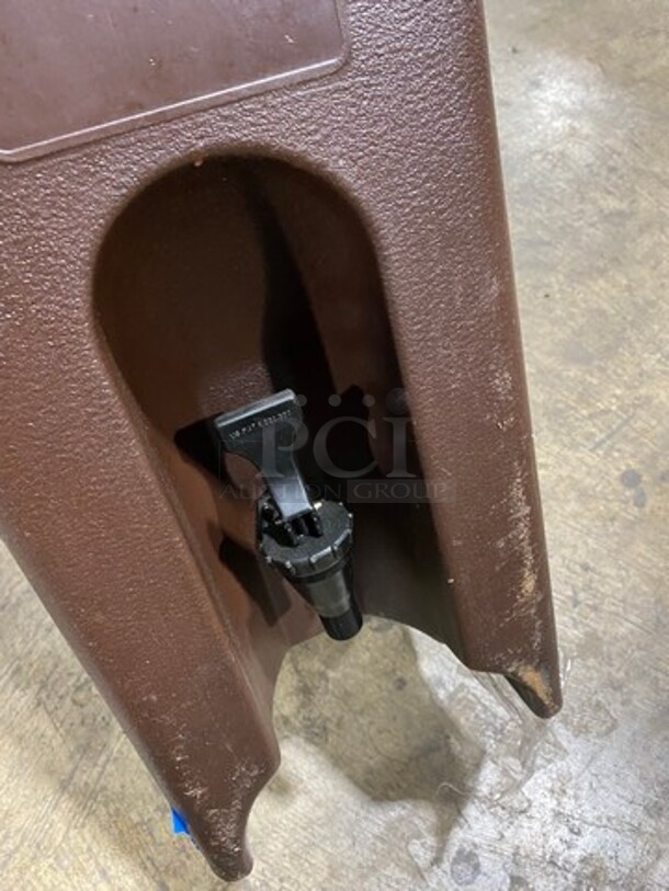 Cambro Insulated Beverage Dispenser/ Holder! With Side Handles! With Lid! - Image 5 of 5