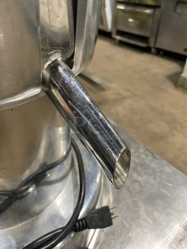 Nutrifaster Commercial Countertop Juicer Extractor! Solid Stainless Steel! Model: N450 SN: 459122012 110V - Image 7 of 9