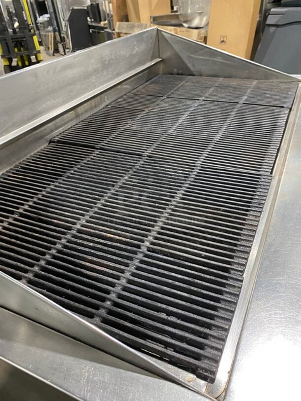 All Stainless Steel Commercial Natural Gas Powered Char Broiler Grill! With Back And Side Splashes! All Stainless Steel Stand ! On Commercial Casters! - Image 7 of 9